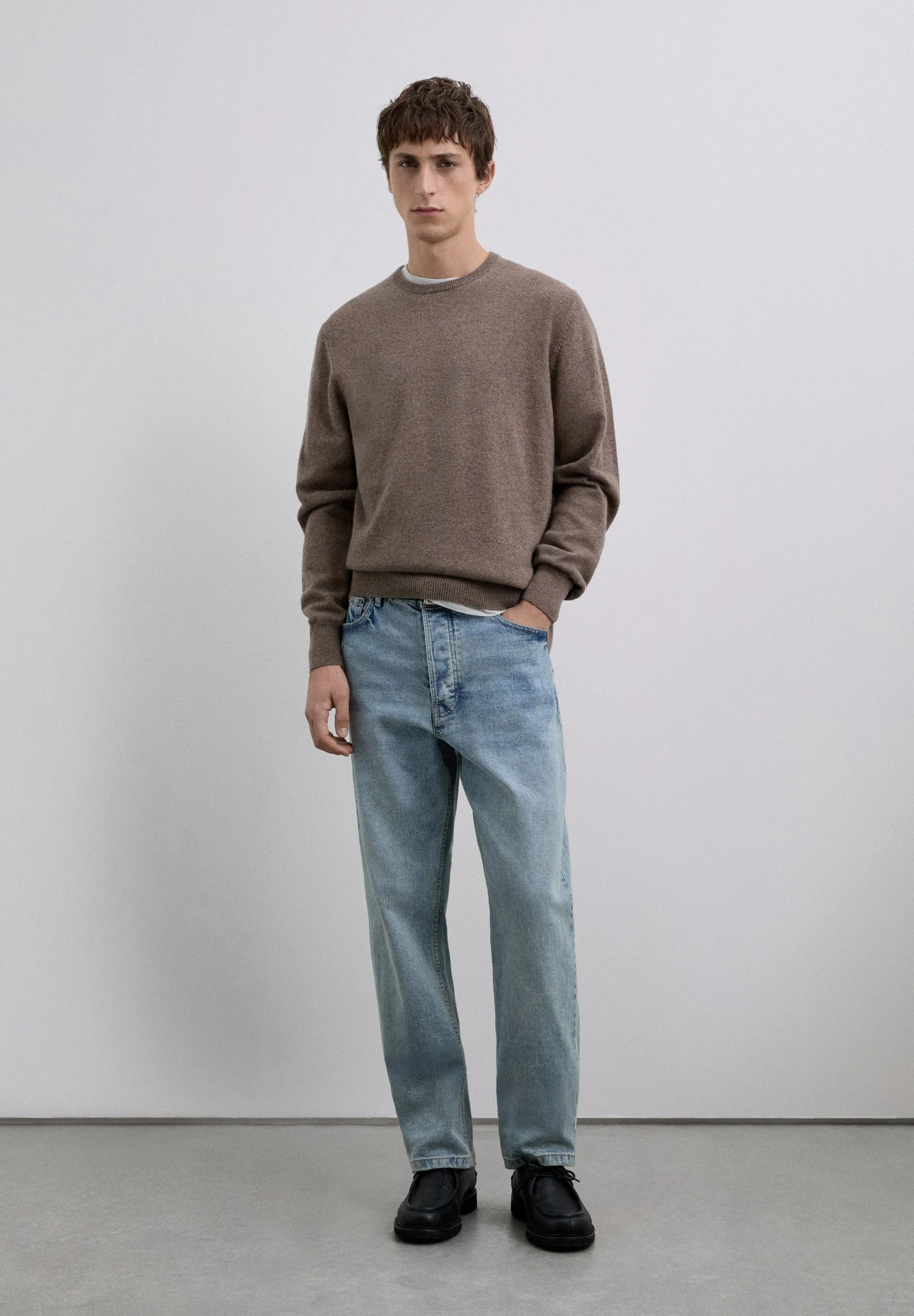 100% CASHMERE CREW NECK SWEATER - Image 2