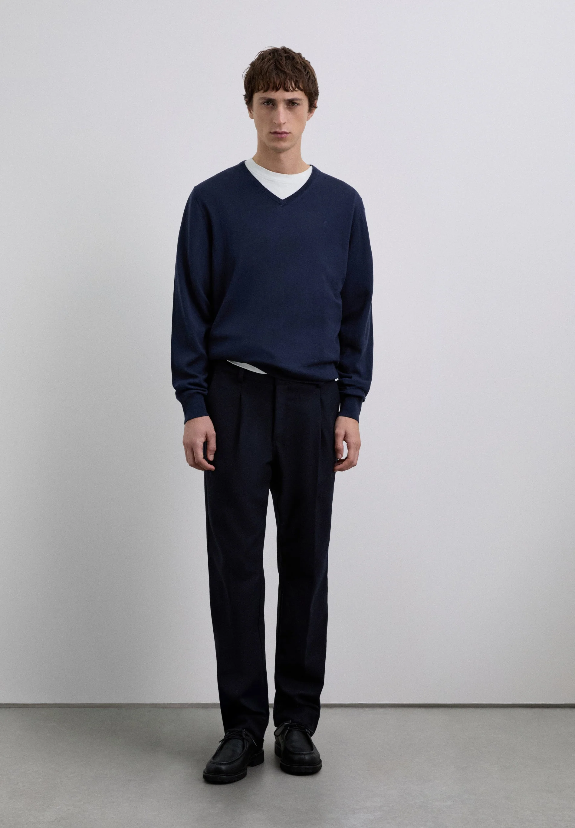 V-NECK WOOL SWEATER WITH SKULL - Image 2
