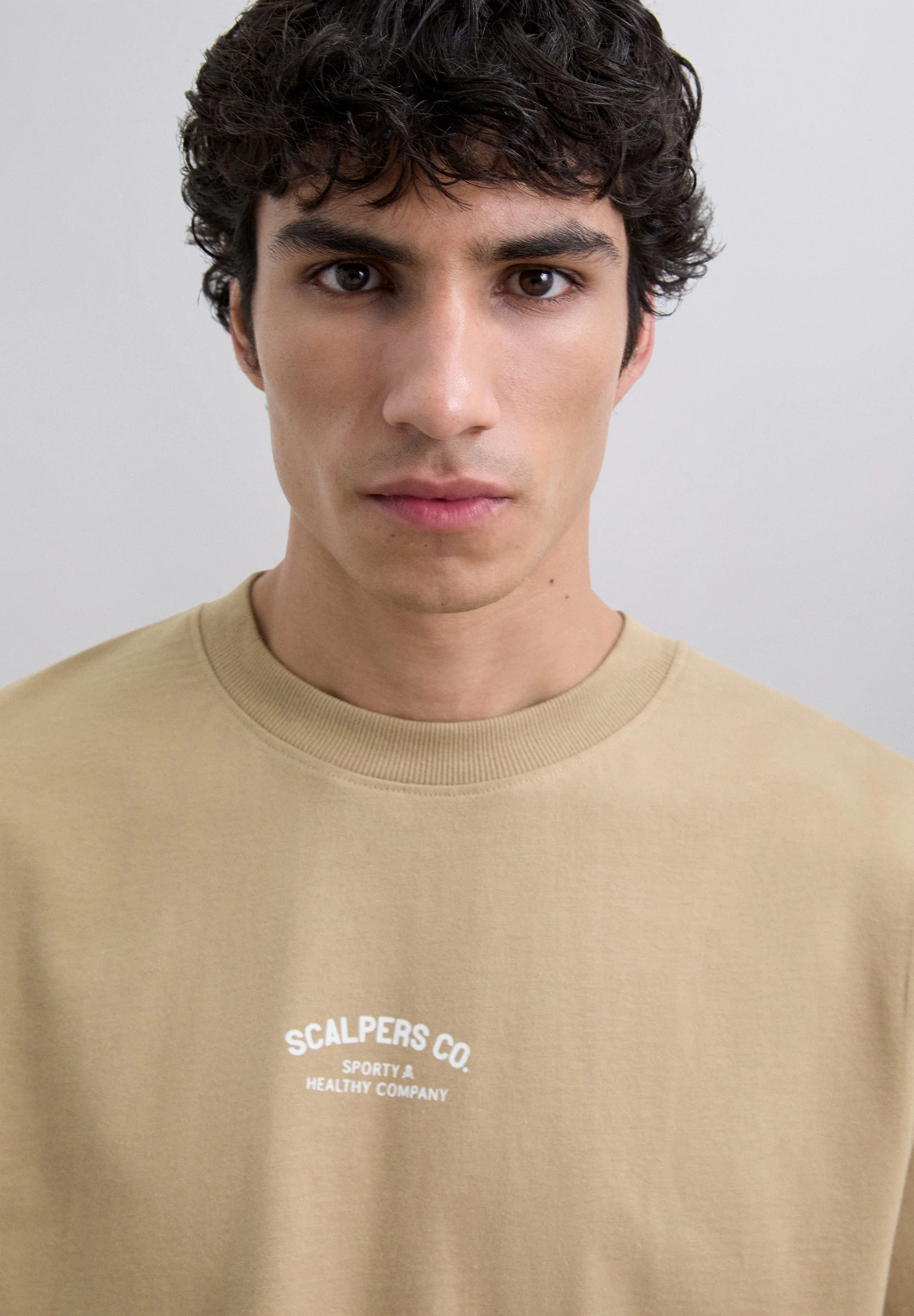 PRINT T-SHIRT WITH CONTRAST LOGO - Image 2