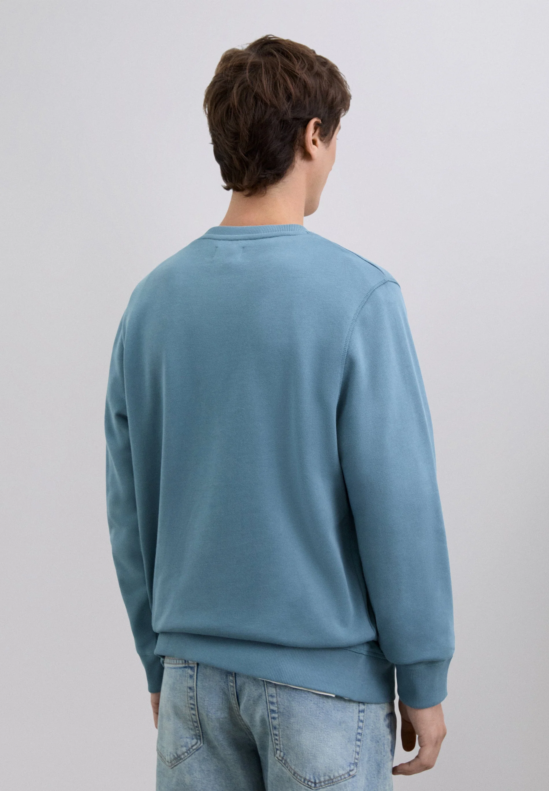 SWEATSHIRT WITH EMBROIDERED SKULL - Image 4