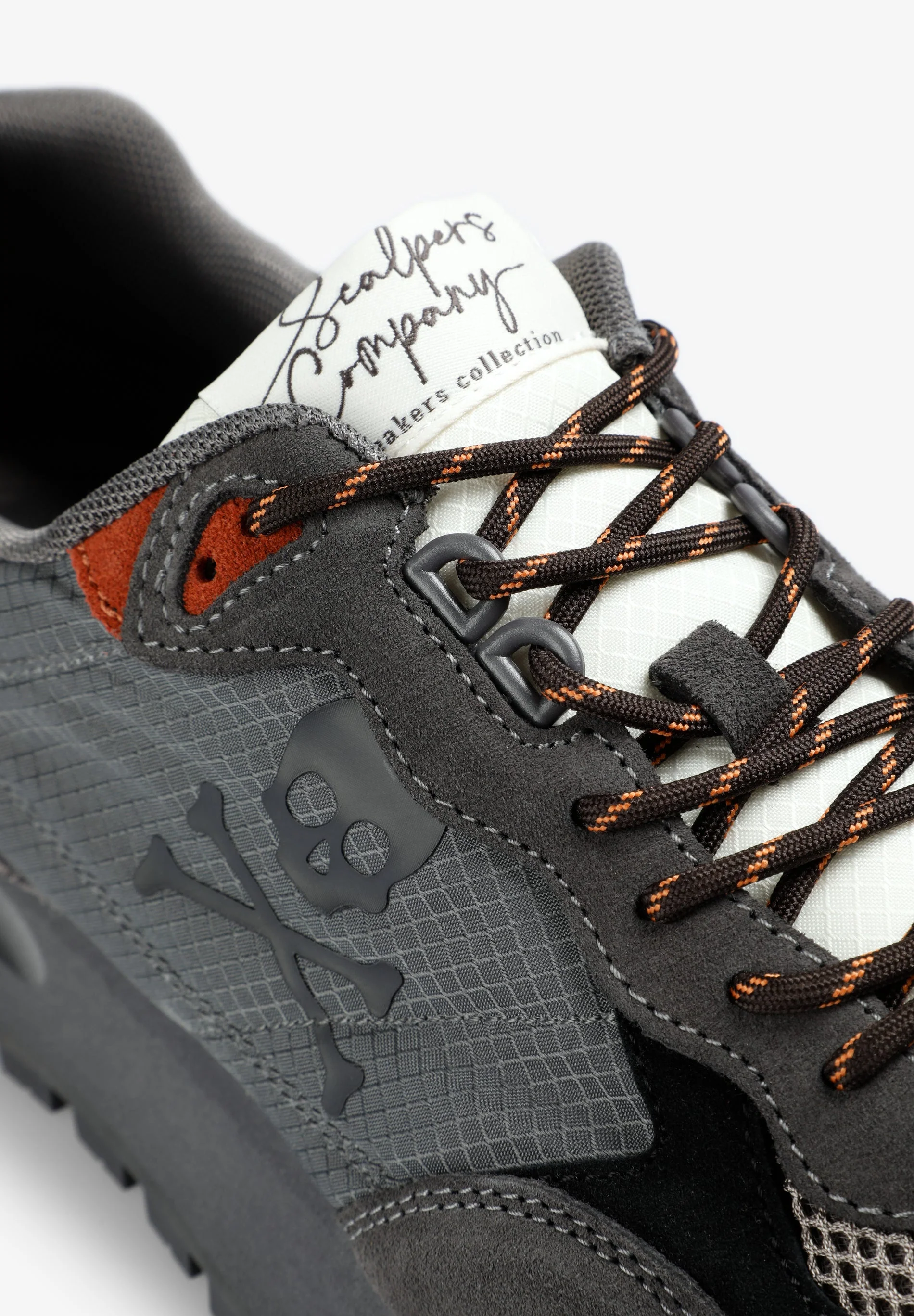 SNEAKERS WITH SIDE SKULL - Image 6