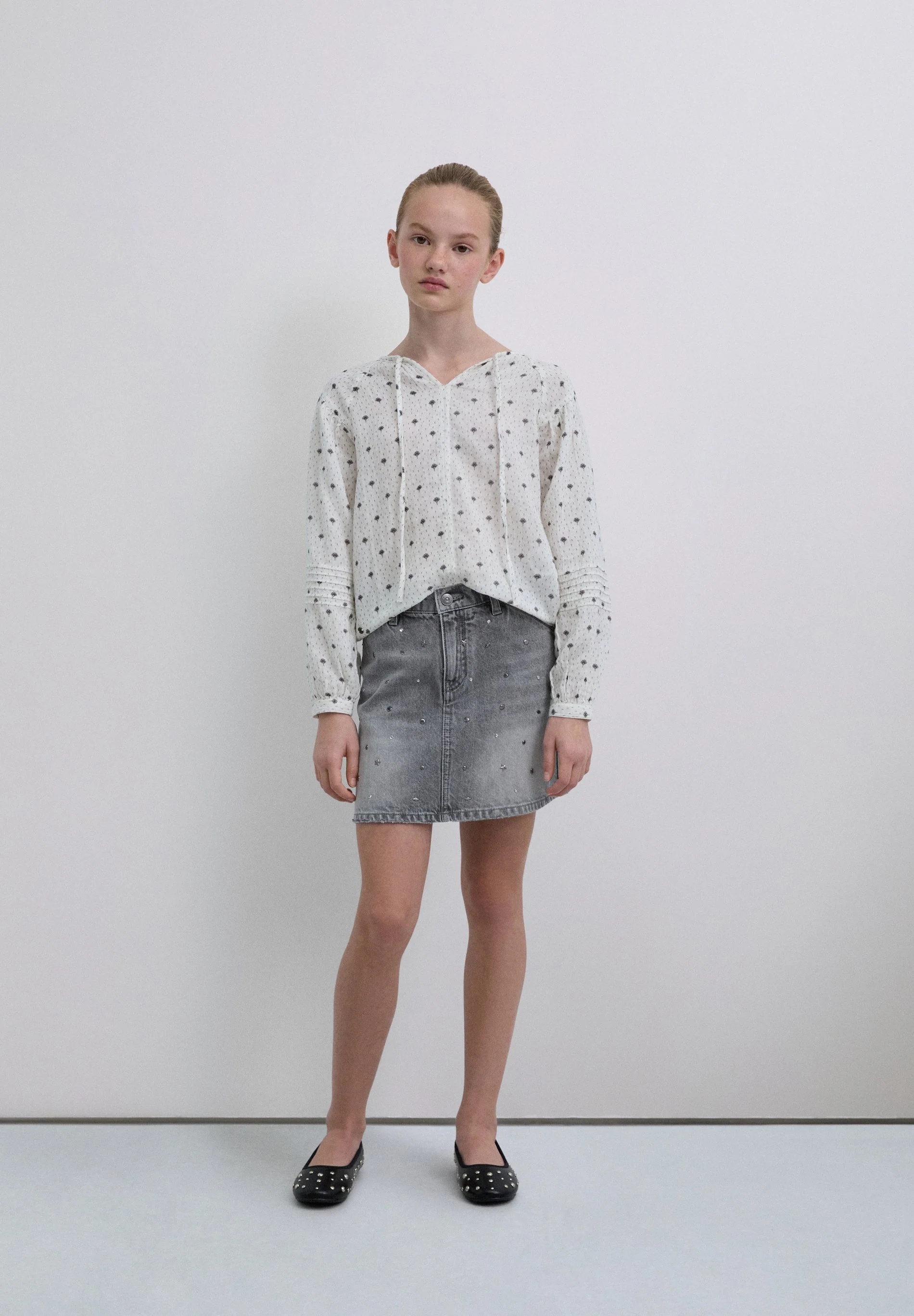 DENIM MINI SKIRT WITH STUDS - Image 2