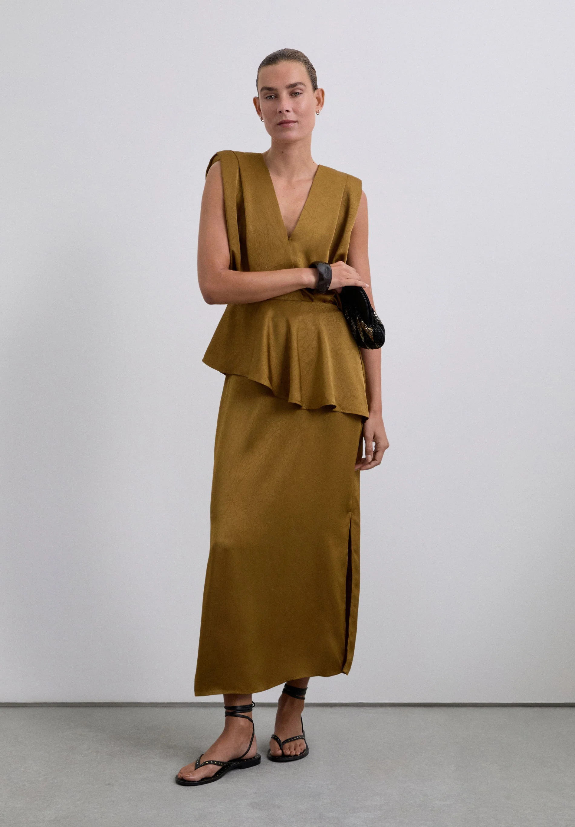 FLOWING TOP WITH RUFFLES - Image 2