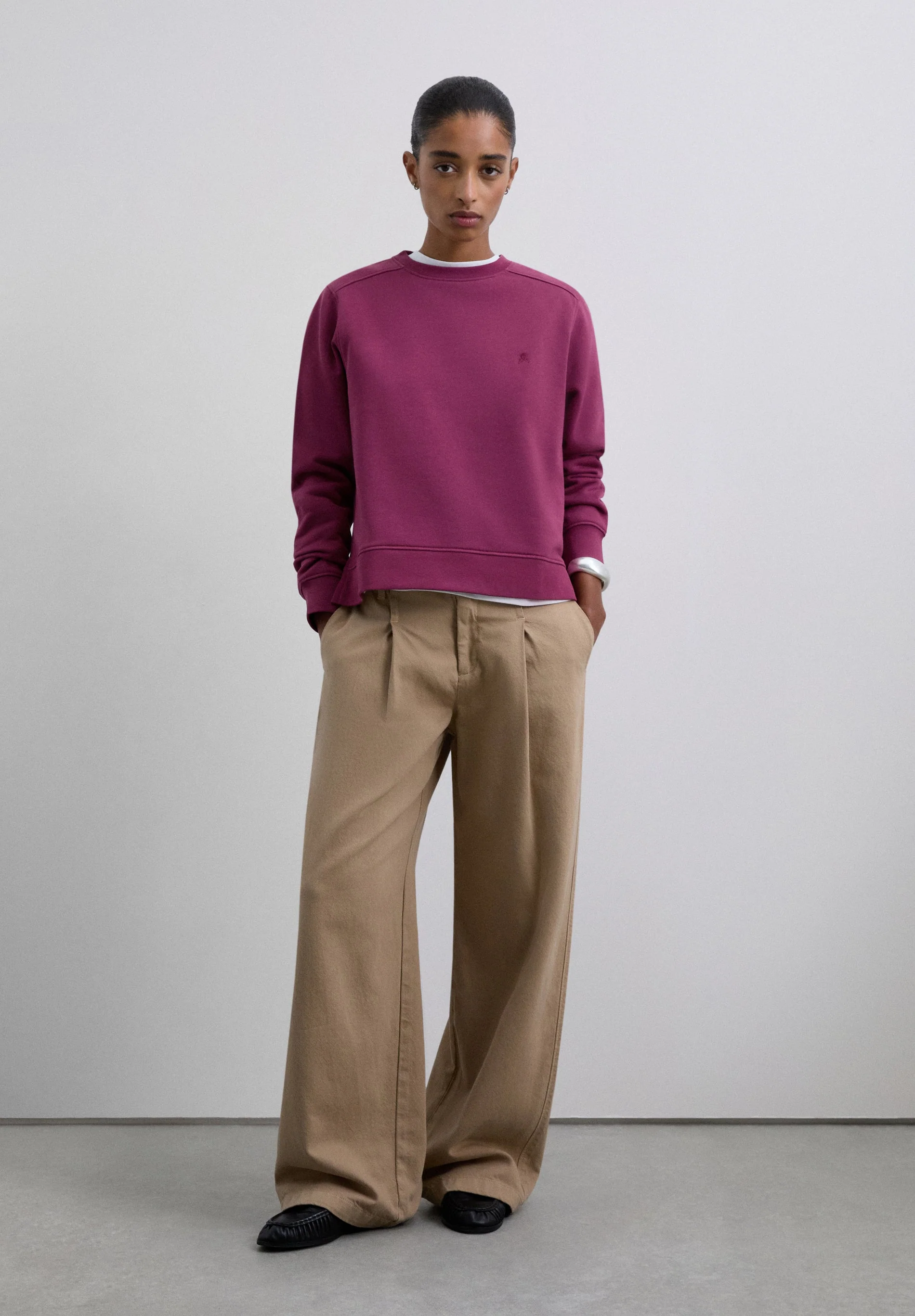 BASIC SKULL SWEATSHIRT - Image 2
