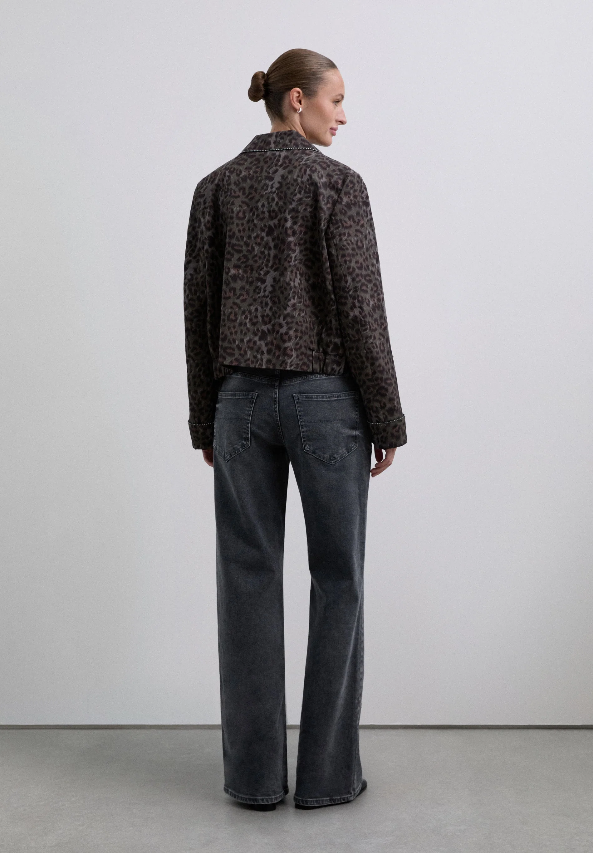 FULL LENGTH JEANS - Image 4