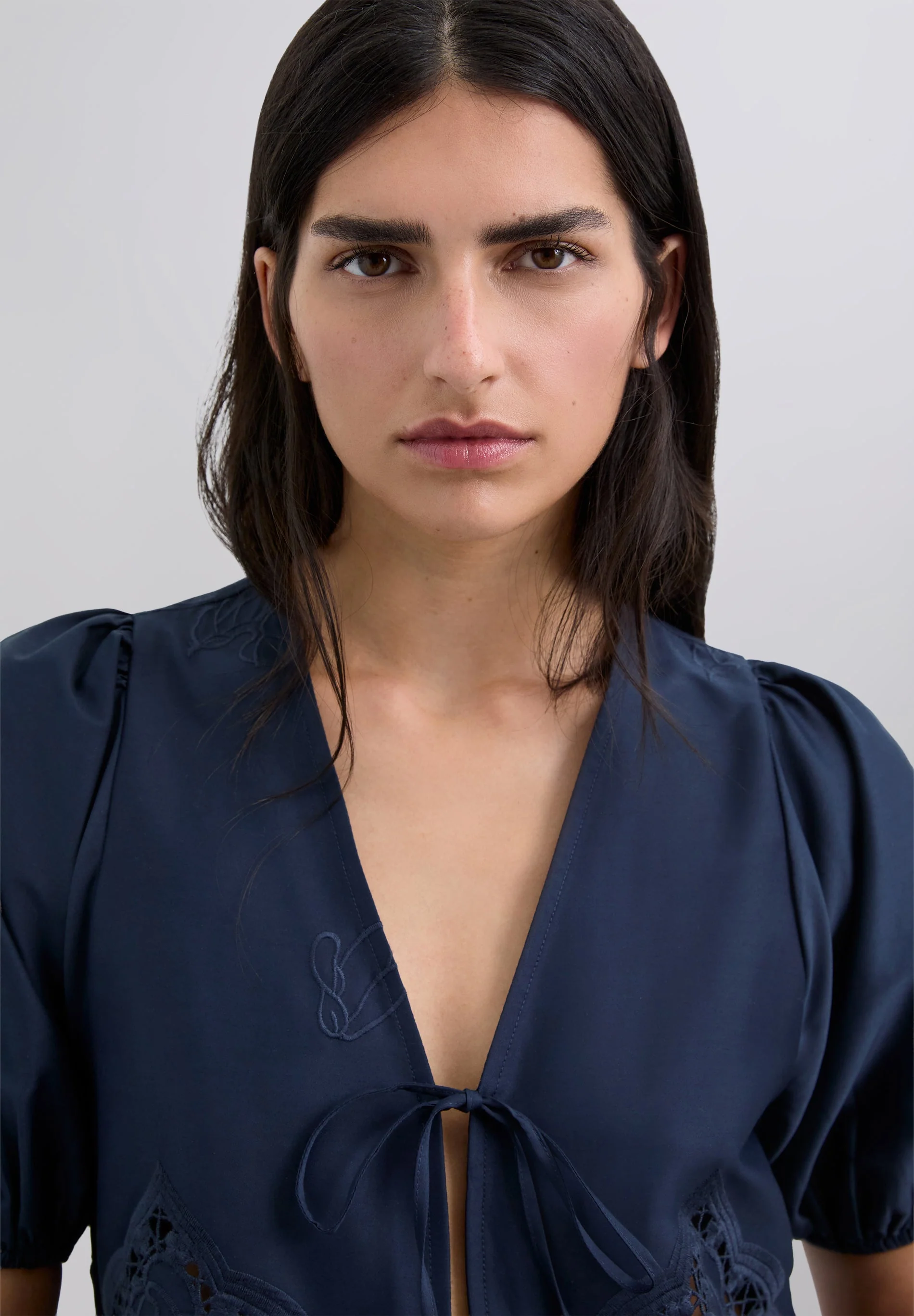 EMBROIDERED TIE BLOUSE - Image 3