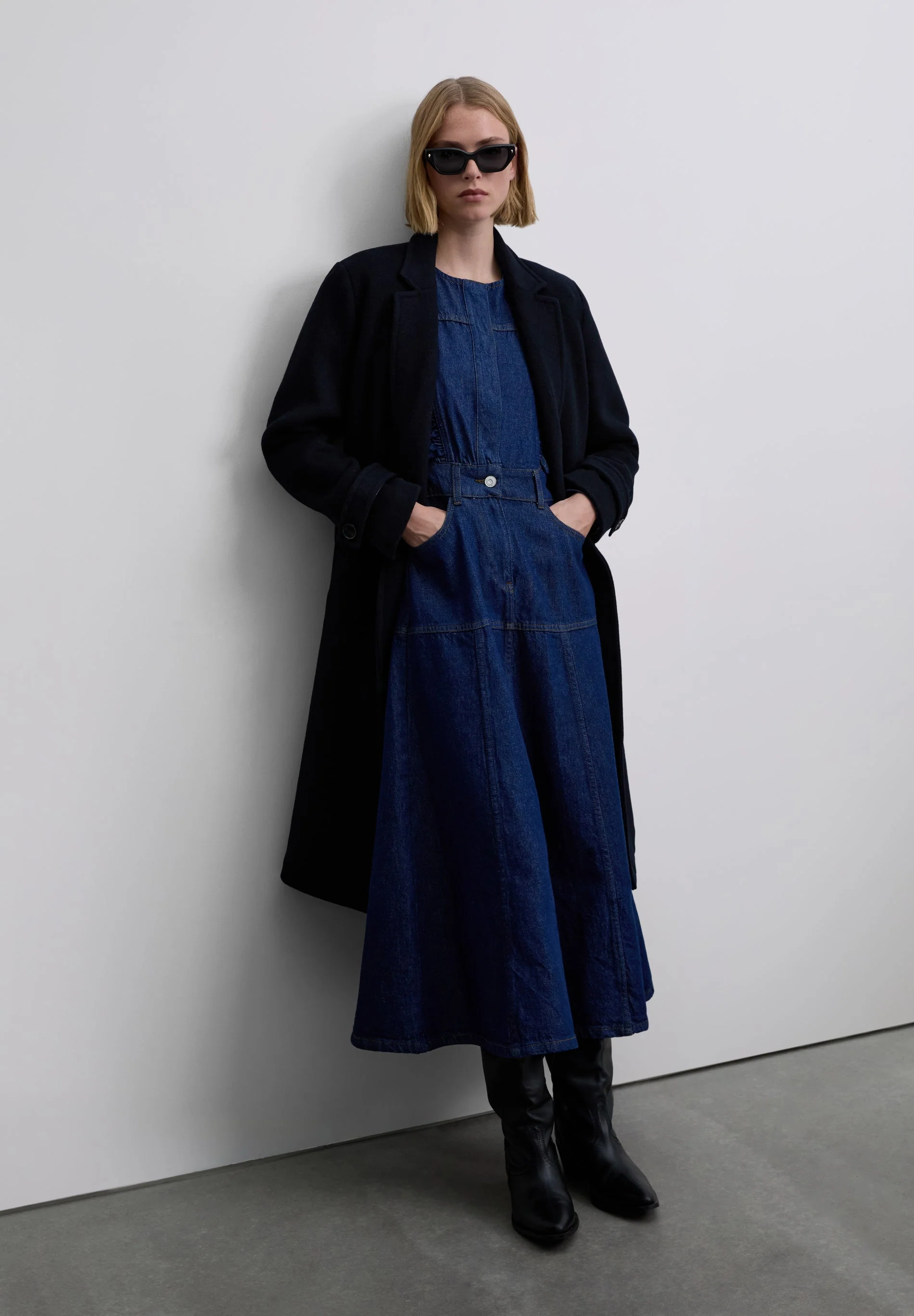 COAT WITH CONTAST BELT - Image 3