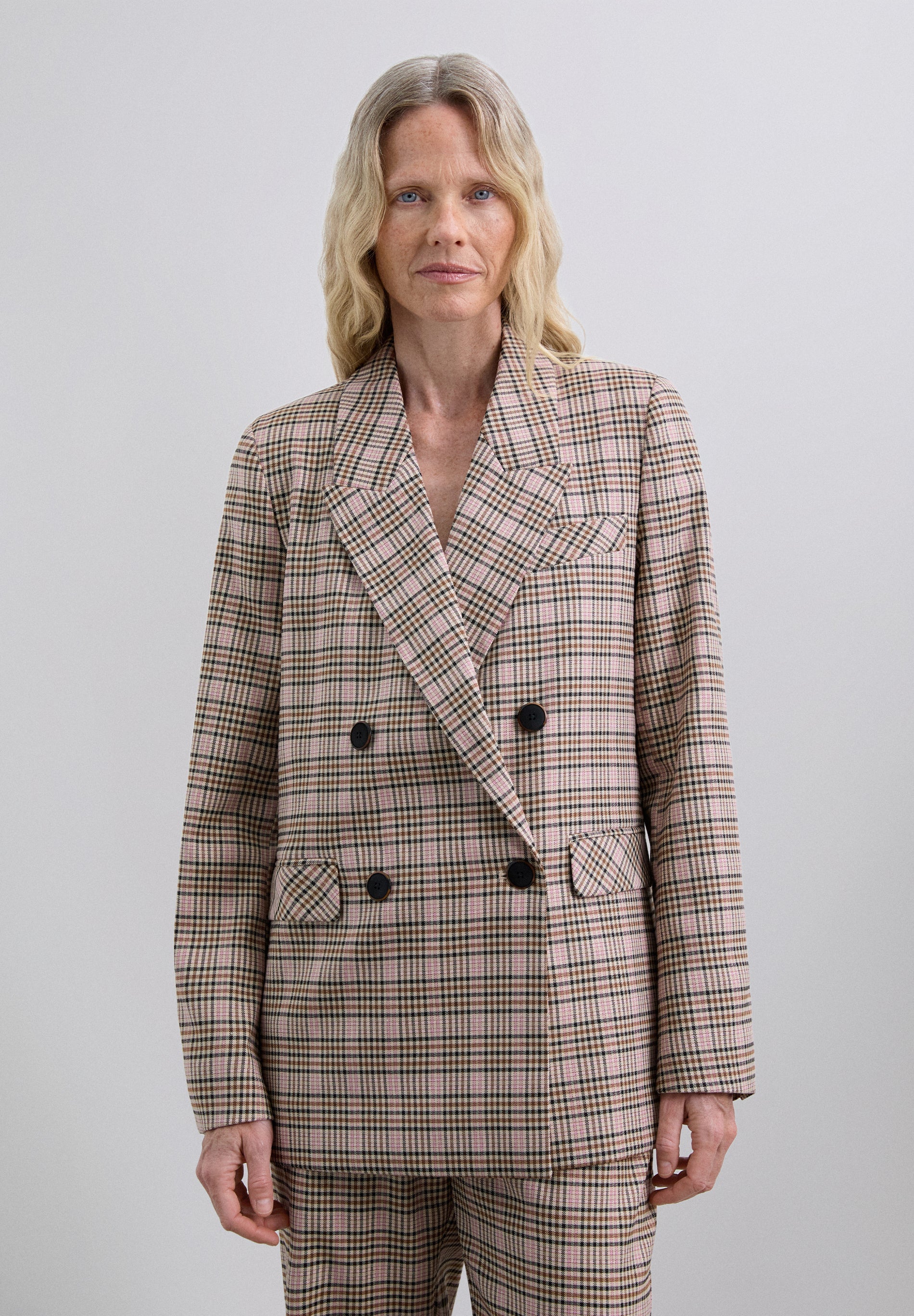DOUBLE-BREASTED CHECK BLAZER