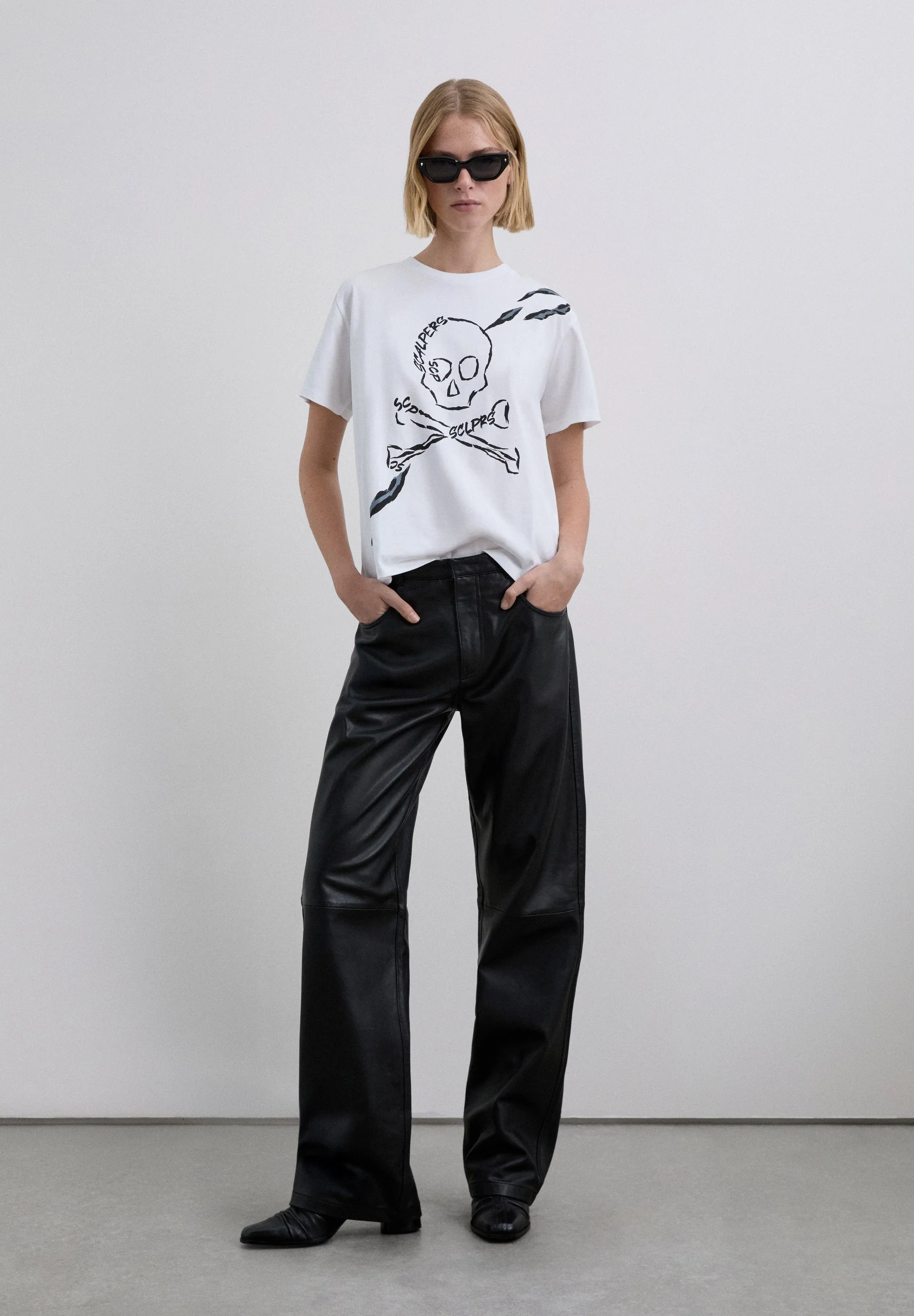 T-SHIRT WITH SKULL PRINT - Image 4