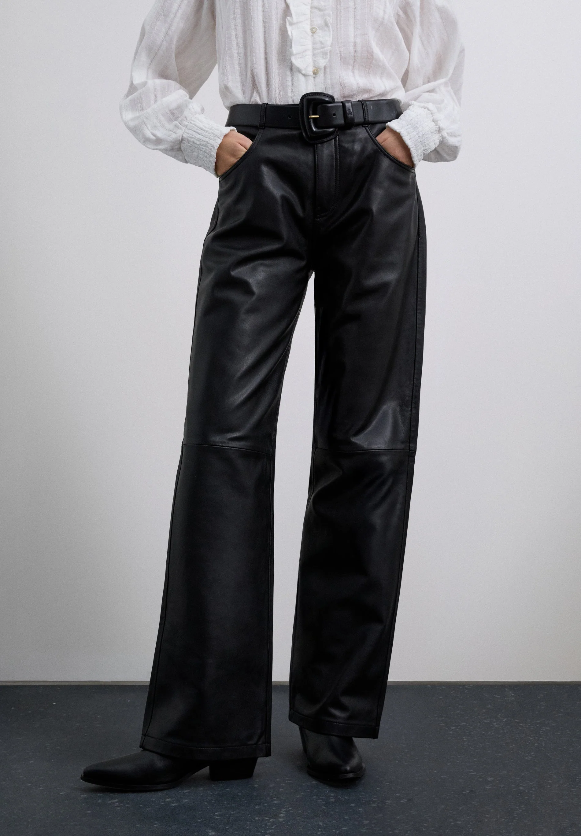 STRAIGHT LEATHER TROUSERS - Image 2