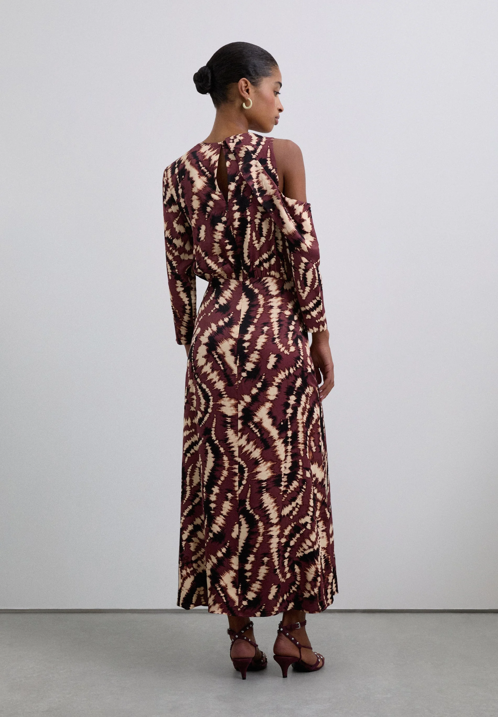 ASYMMETRIC TIE-DYE DRESS - Image 5
