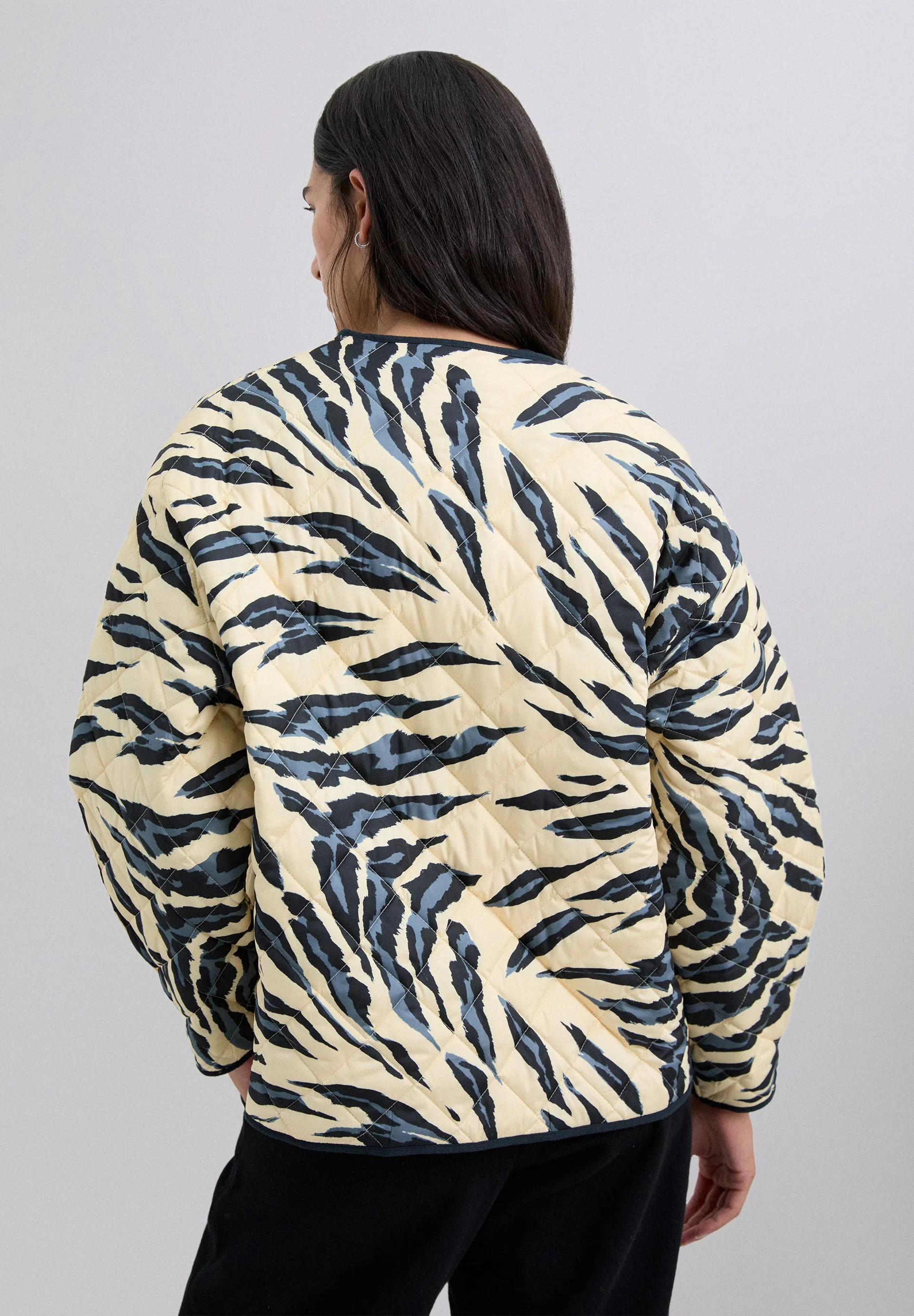 ANIMAL PRINT REVERSIBLE JACKET - Image 5