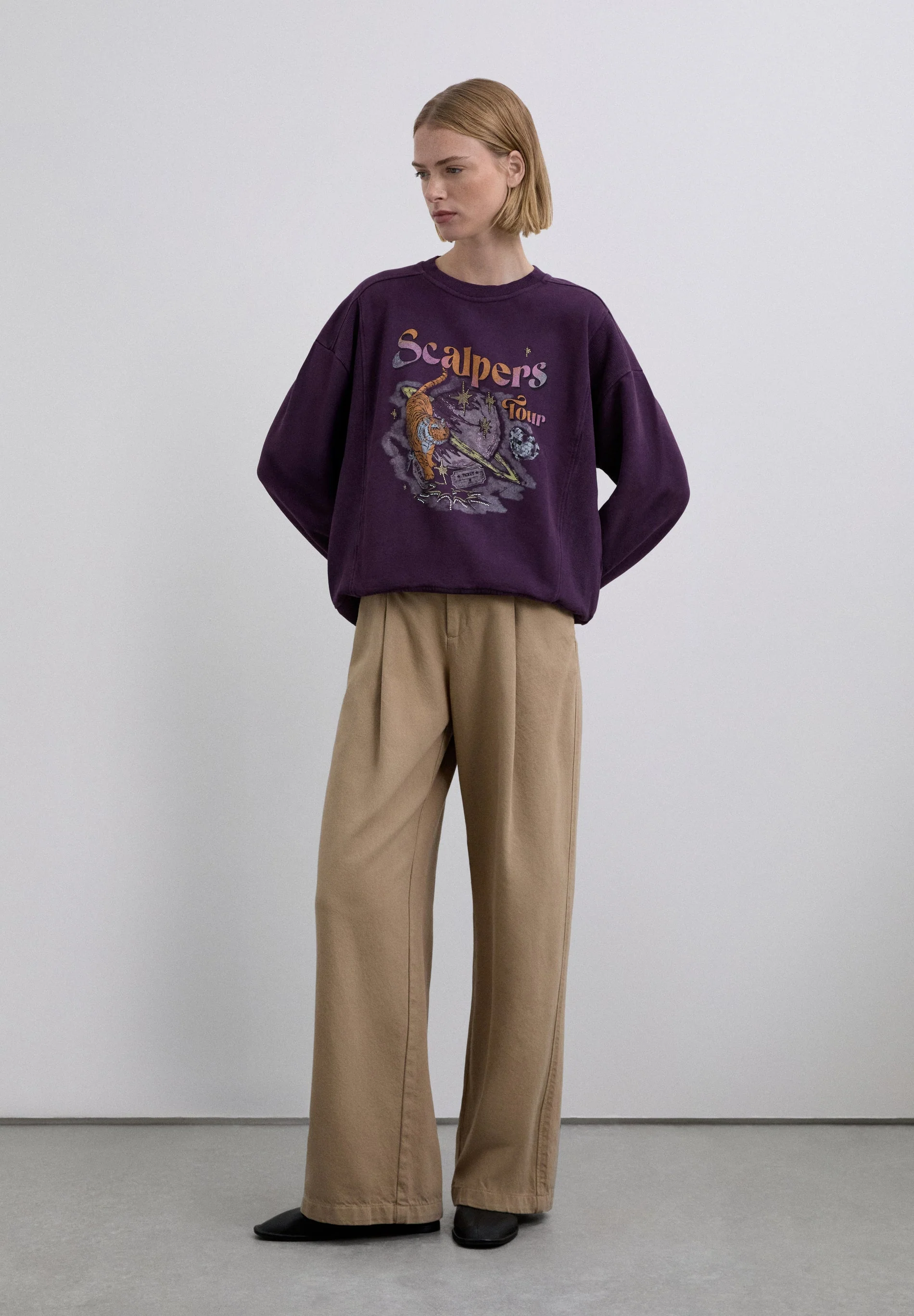 COTTON TOUR SWEATSHIRT - Image 2