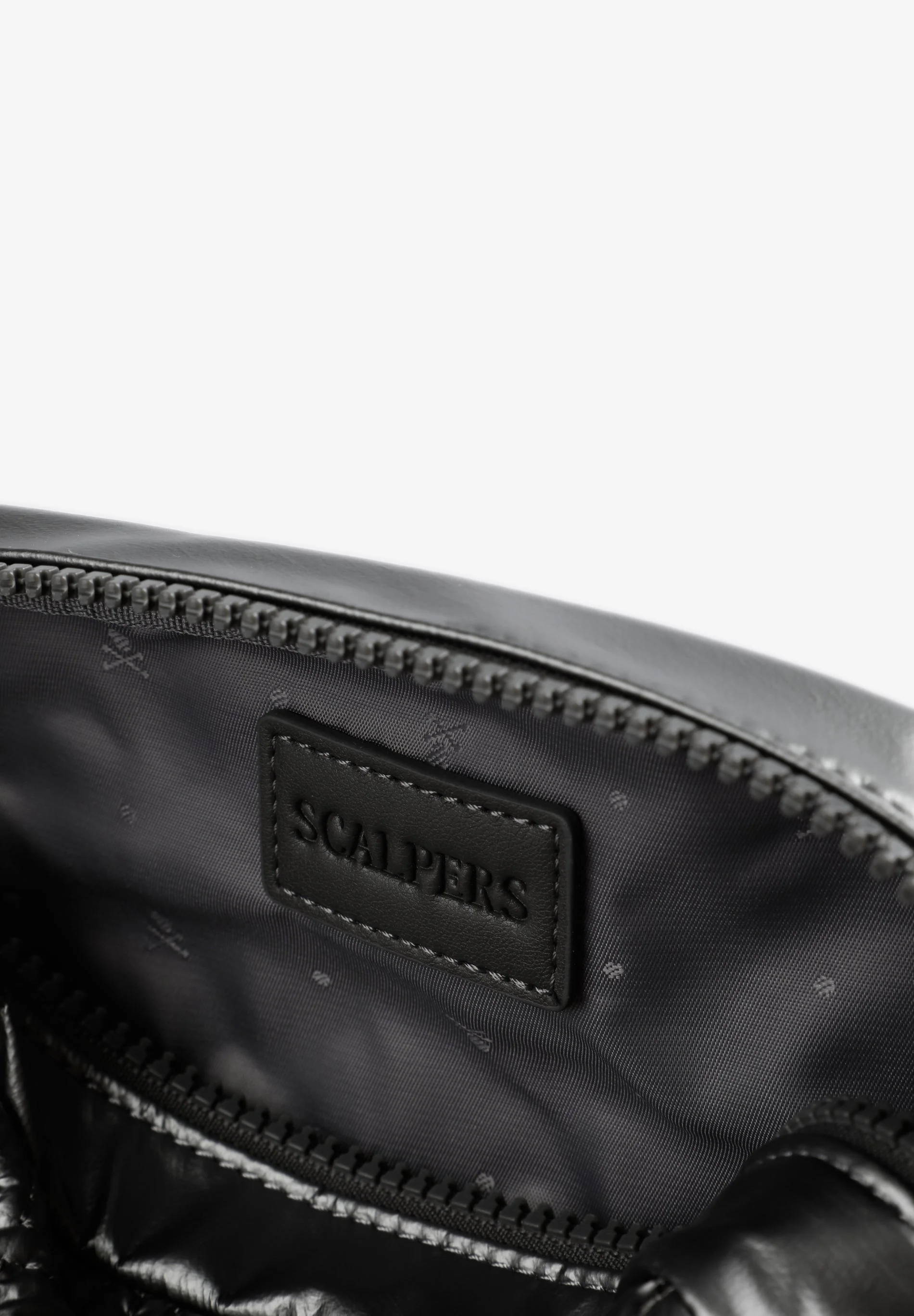 QUILTED TOILETRY BAG WITH SKULL - Image 6