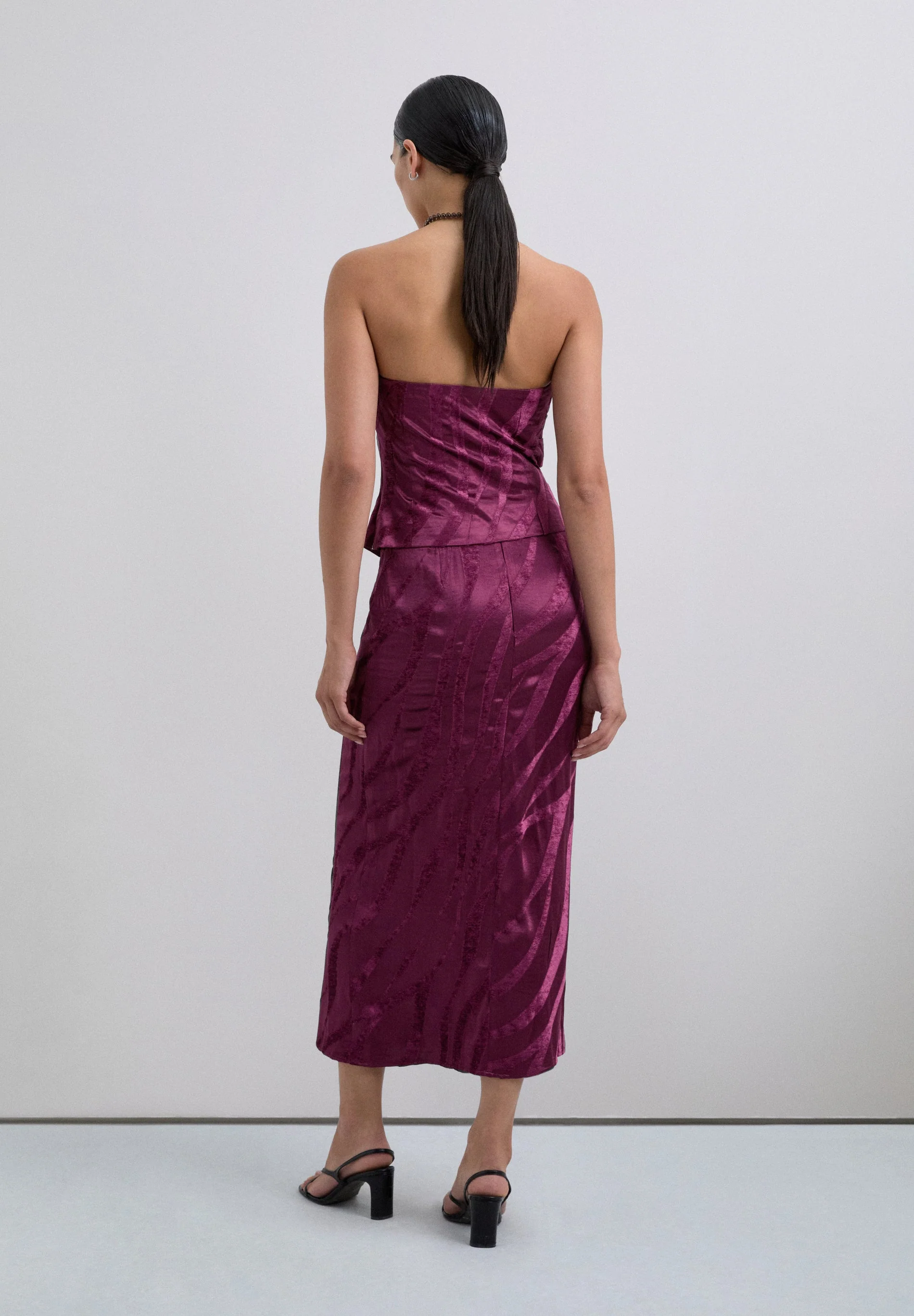 MIDI JACQUARD SKIRT - Image 3