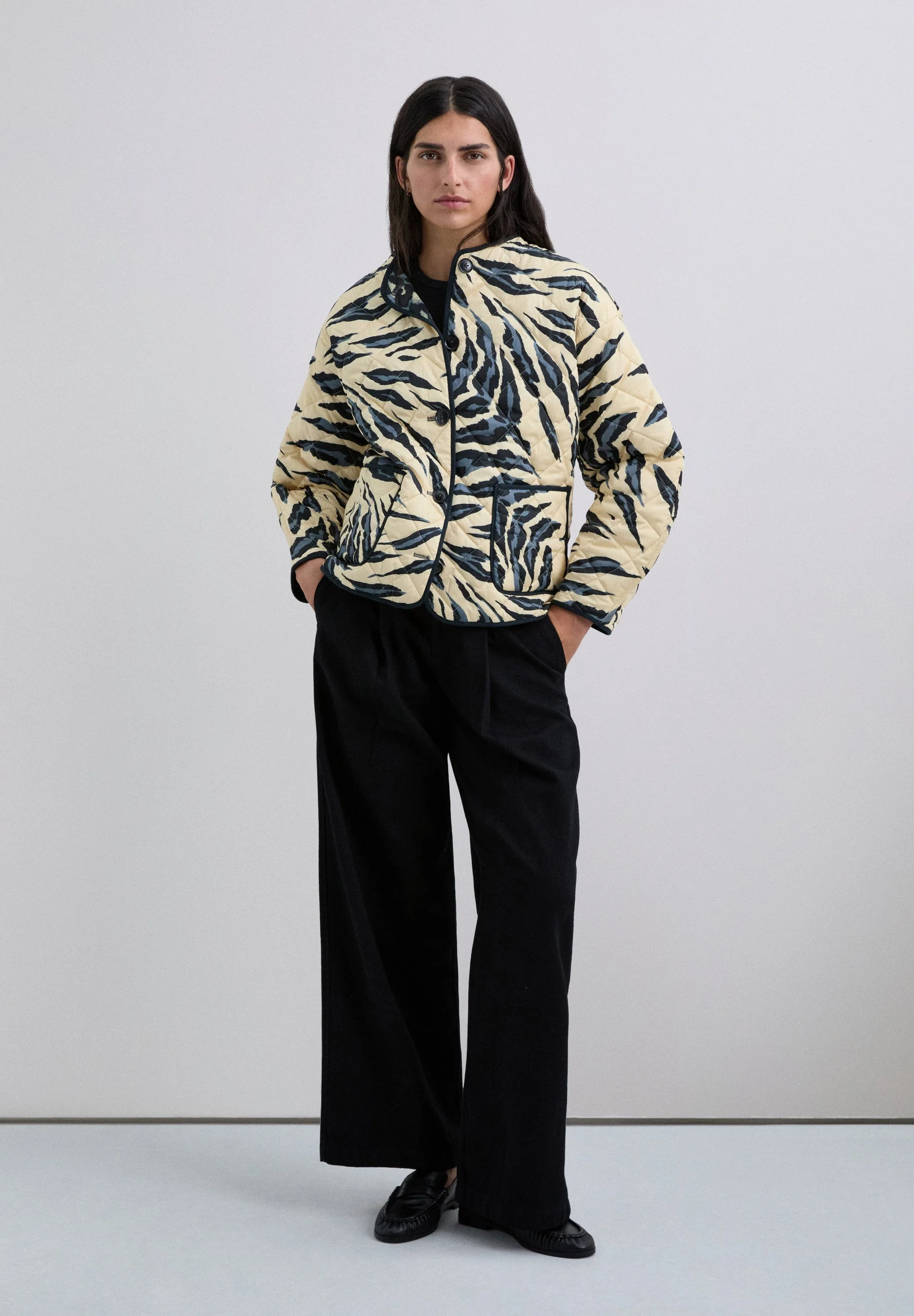ANIMAL PRINT REVERSIBLE JACKET - Image 4