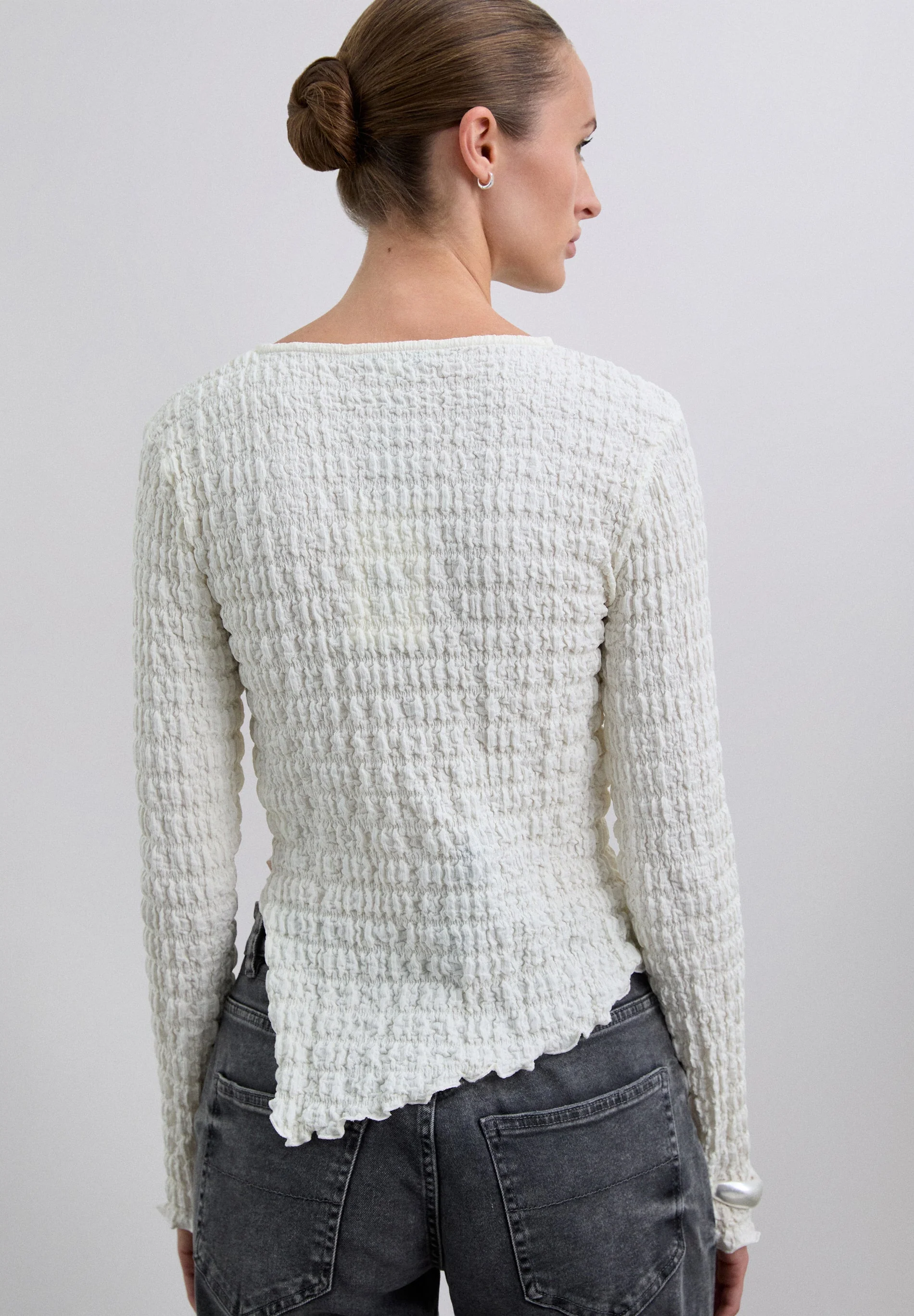 ROUND NECK TEXTURED TOP - Image 6