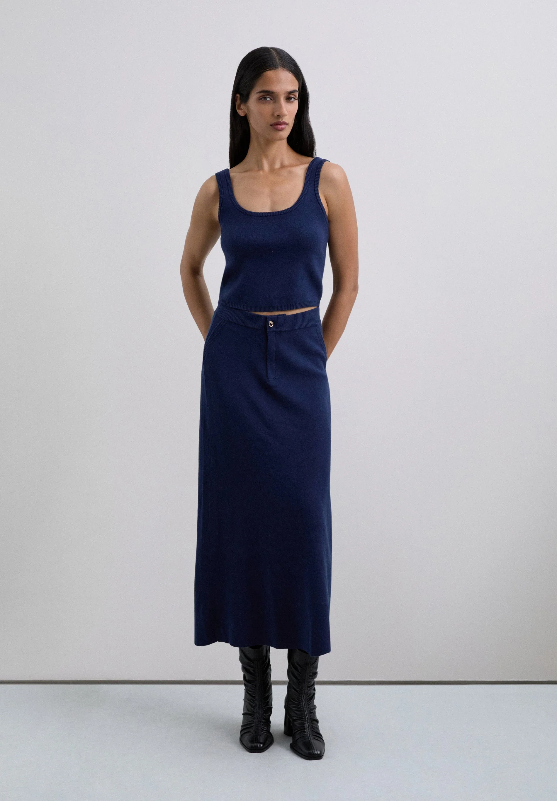 KNIT CROP TOP - Image 2