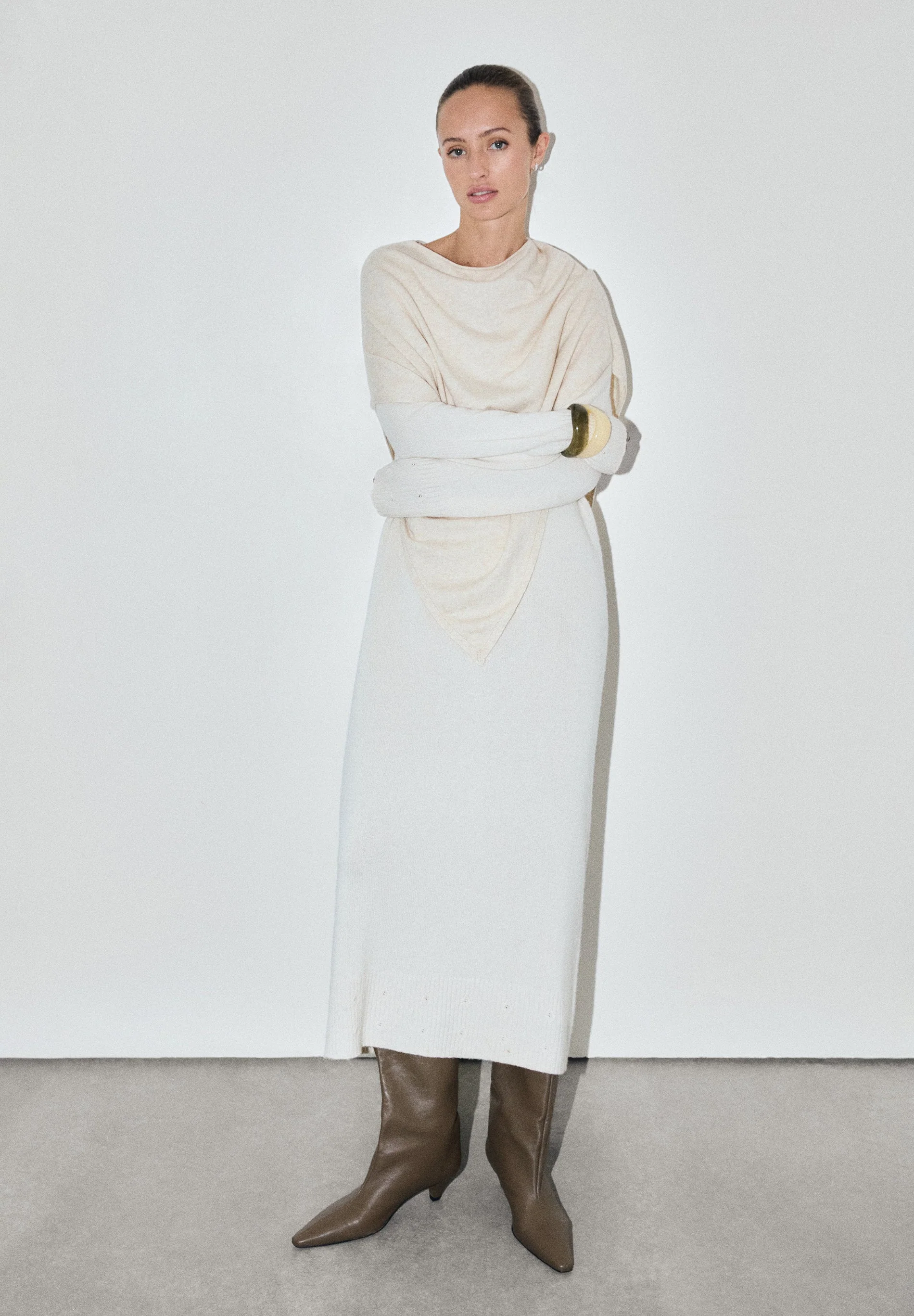 LOOSE-FIT KNIT MIDI DRESS