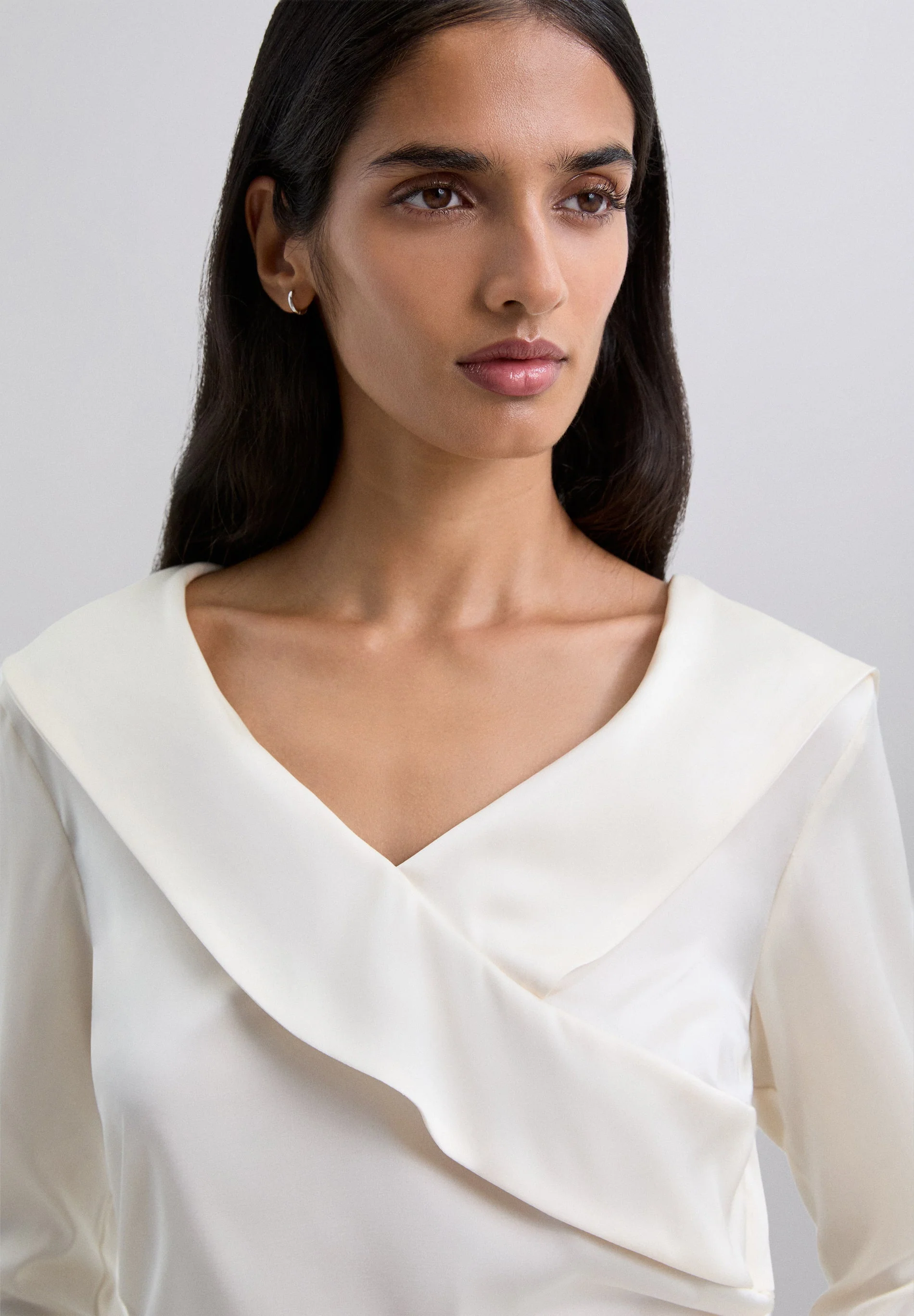 SATIN ASYMMETRIC SHIRT - Image 5