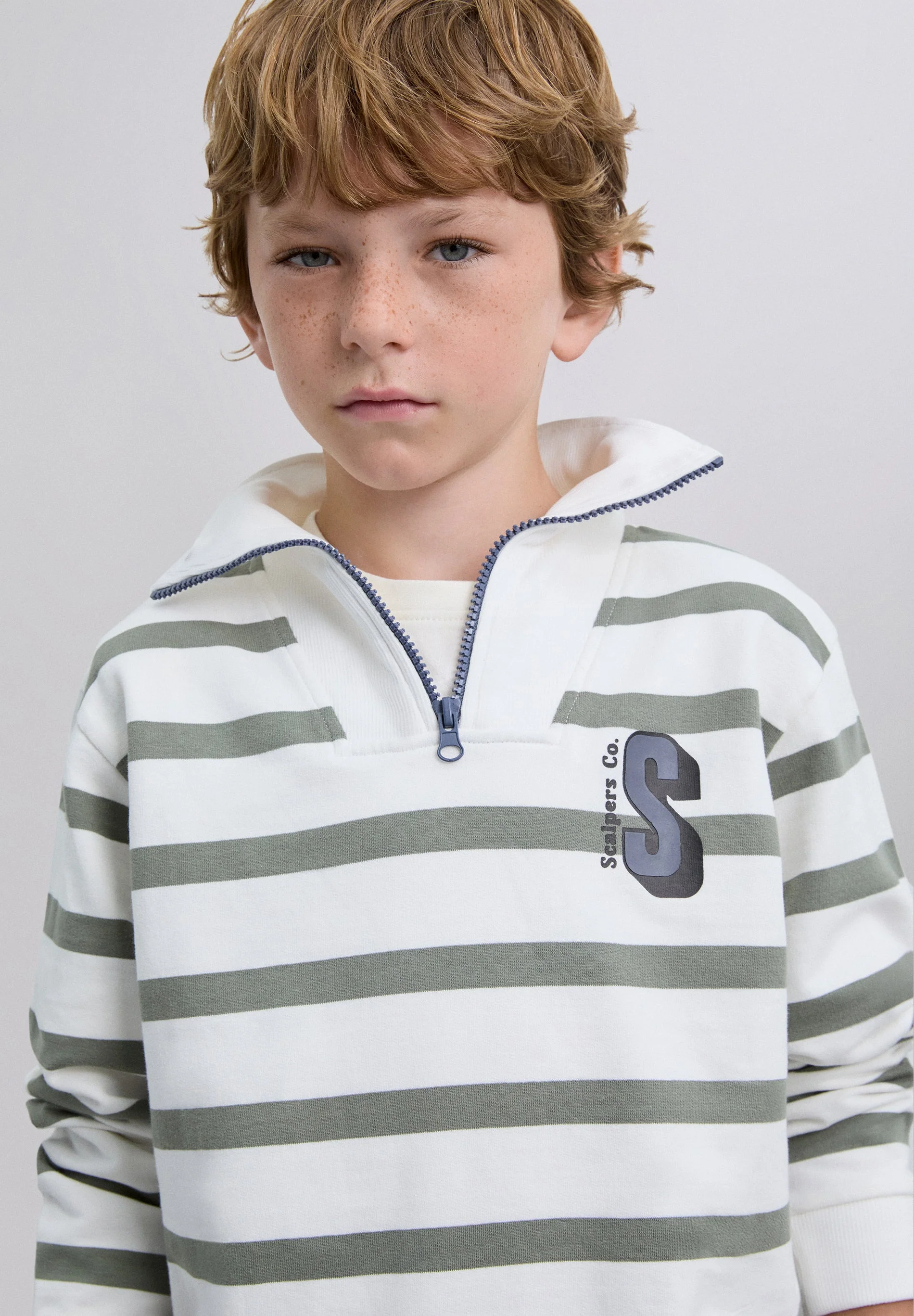 STRIPED HOODIE WITH SKULL - Image 4