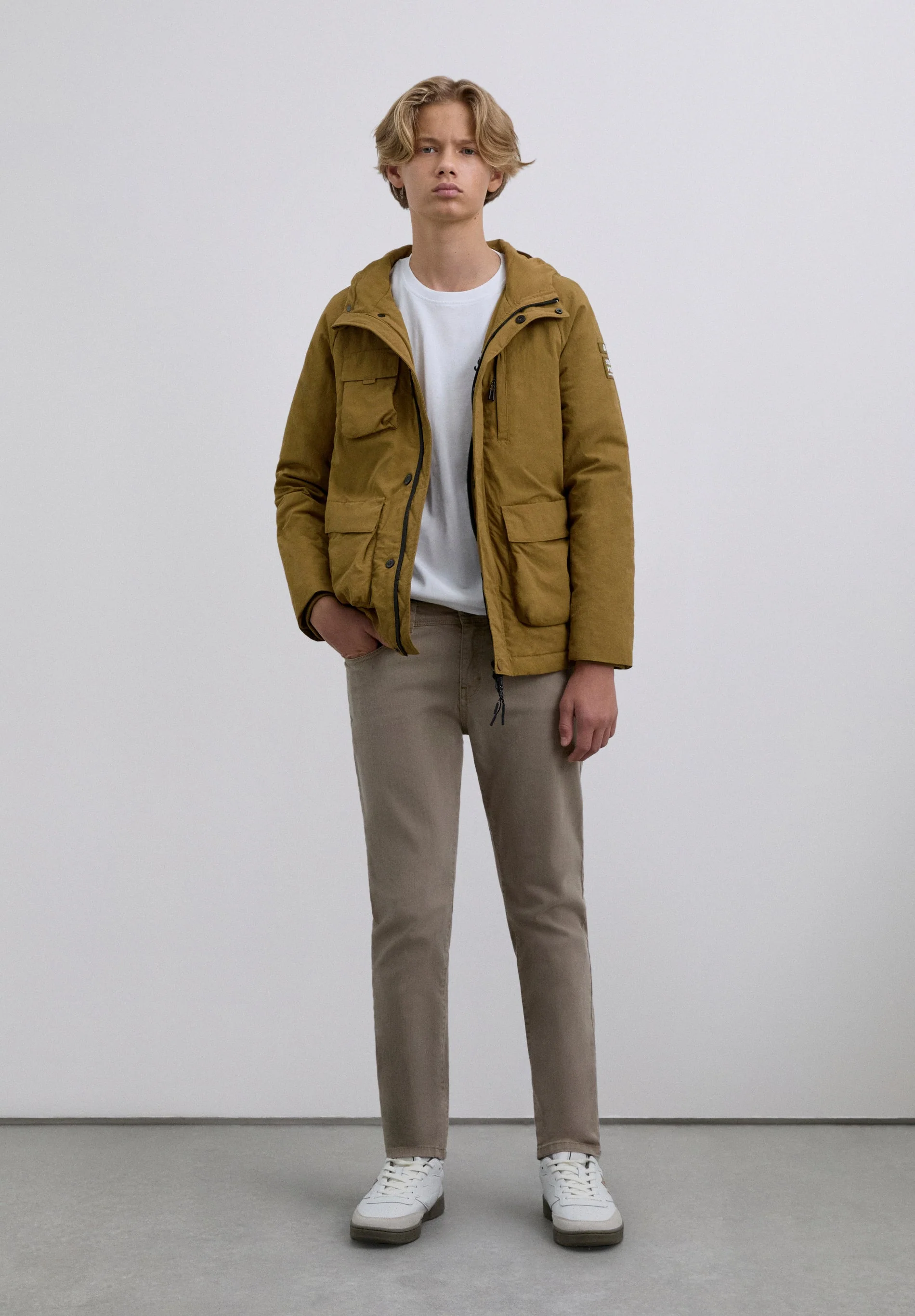 HOODED JACKET WITH POCKETS AND LOGO - Image 3