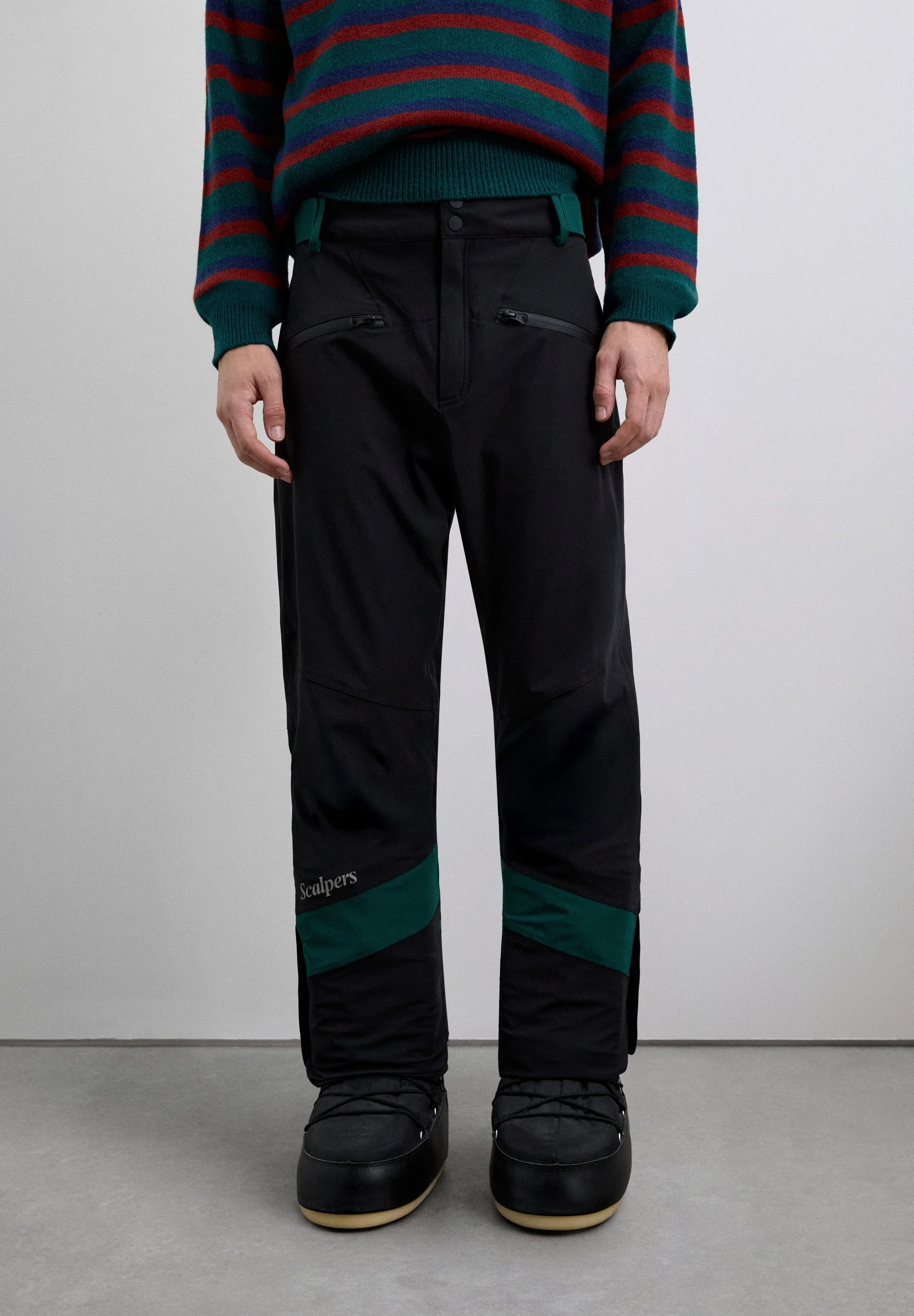 TECHNICAL FABRIC SKI TROUSERS - Image 3