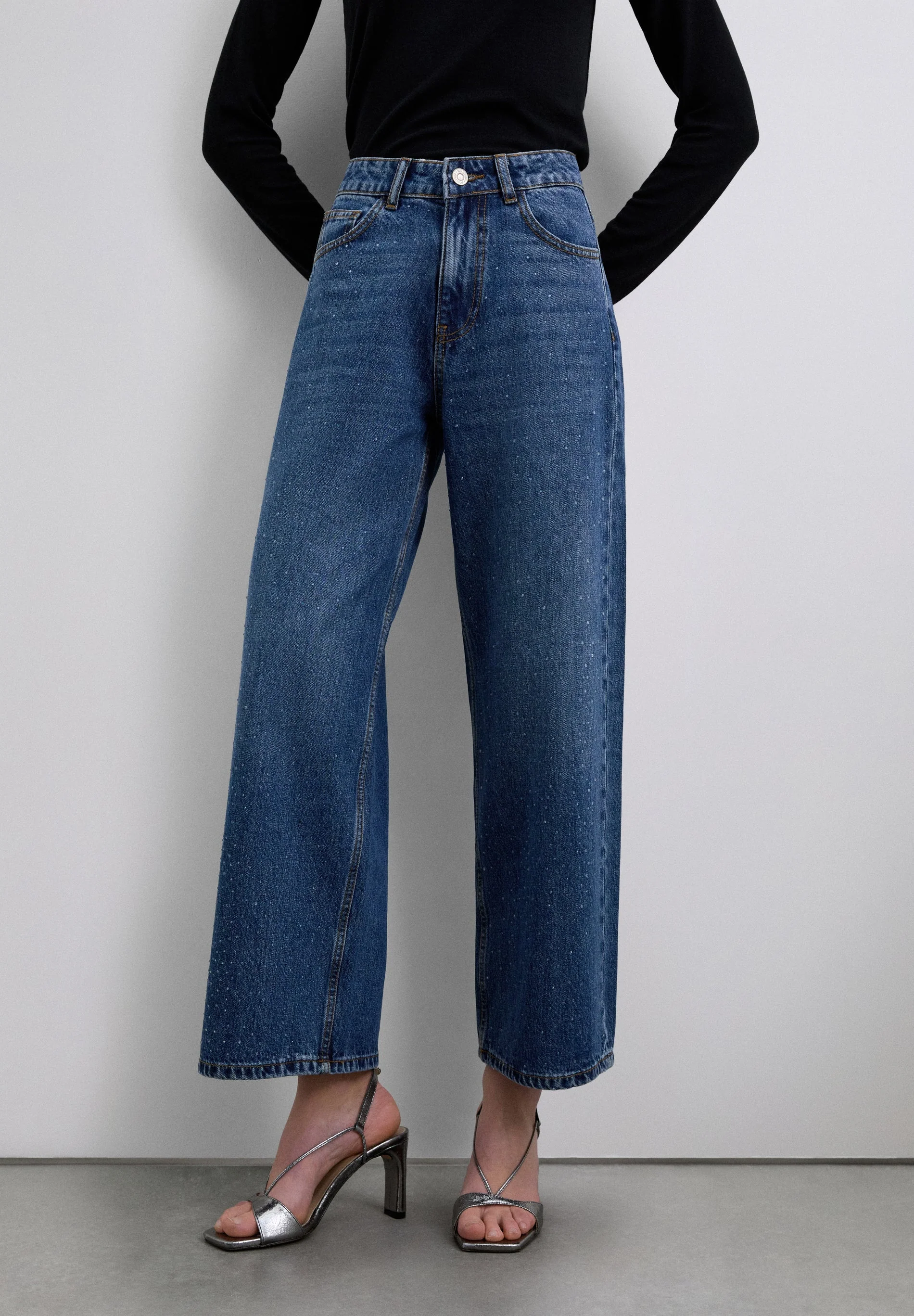STRAIGHT JEANS WITH STUDS - Image 3