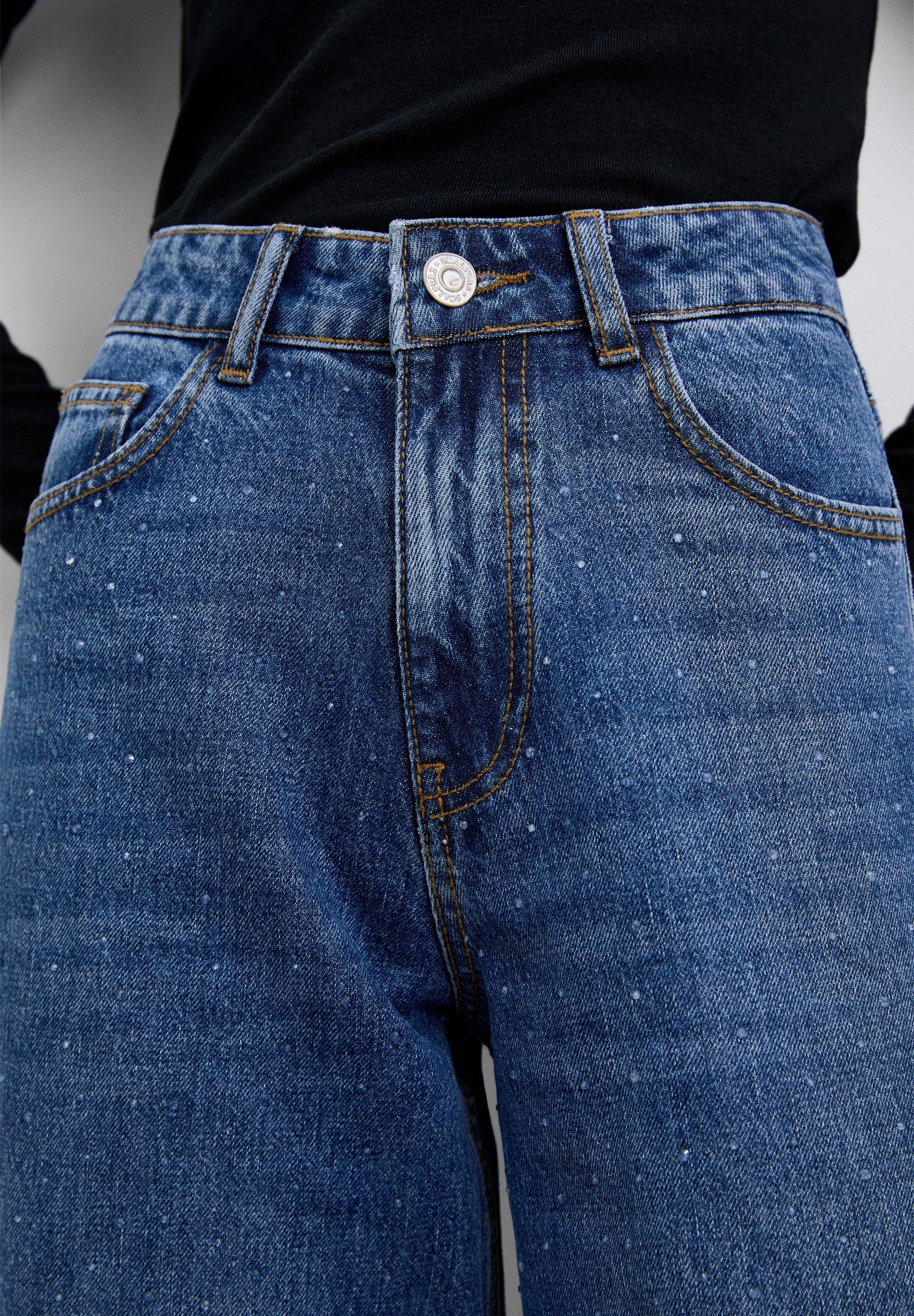 STRAIGHT JEANS WITH STUDS - Image 4